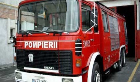 Incendiu la un autoturism din Sebeș Incendiu la un autoturism din Sebeș