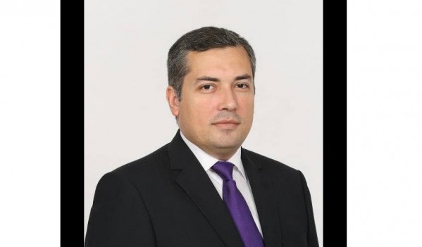 Scena politică românească este în doliu! Scena politică românească este în doliu!