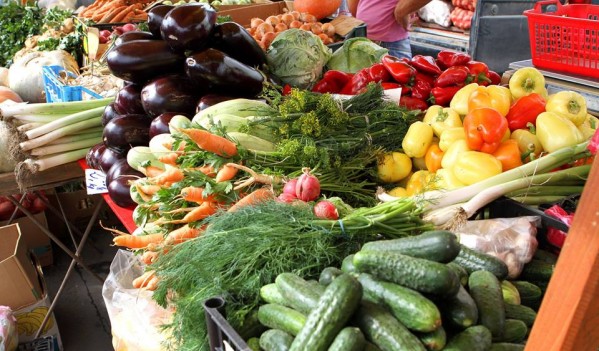 Piața agroalimentară din Alba Iulia se mută temporar în Piața Consiliul Europei Piața agroalimentară din Alba Iulia se mută temporar în Piața Consiliul Europei