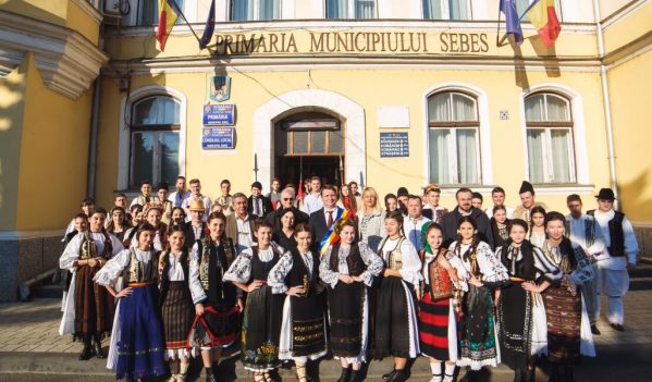 FESTIVALUL NAŢIONAL DE FOLCLOR „FELICIAN FĂRCAŞIU” Sebeş, 11-13 noiembrie 2016, ediţia a XIV – a FESTIVALUL NAŢIONAL DE FOLCLOR „FELICIAN FĂRCAŞIU” Sebeş, 11-13 noiembrie 2016, ediţia a XIV – a