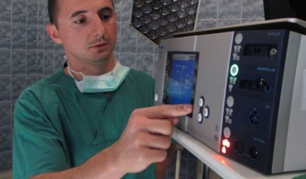 Copilul care la 6 ani facea operatii de cezariana Copilul care la 6 ani facea operatii de cezariana