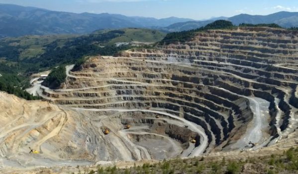 Acuzatii grave la adresa Cupru Min S.A. Abrud, semnalate si ministrului Economiei, de catre jurnalistul Radu Ciobotea Acuzatii grave la adresa Cupru Min S.A. Abrud, semnalate si ministrului Economiei, de catre jurnalistul Radu Ciobotea