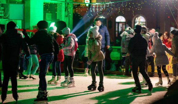 Patinoar artificial, cu acces gratuit, pentru toți copiii Sebeșului Patinoar artificial, cu acces gratuit, pentru toți copiii Sebeșului