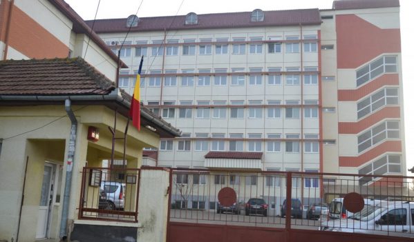 O nouă premieră la Spitalul Blaj: rezolvarea chirurgicală a unei tromboze acute de aortă abdominală O nouă premieră la Spitalul Blaj: rezolvarea chirurgicală a unei tromboze acute de aortă abdominală