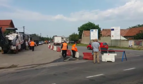 Atentie soferi! Circulatie deviata pe DN1, la Lancrăm, pentru 30 de zile! Atentie soferi! Circulatie deviata pe DN1, la Lancrăm, pentru 30 de zile!