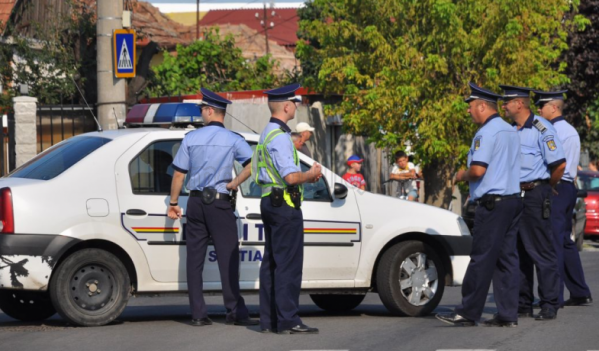 POLIŢIŞTII DIN ALBA VOR ASIGURA UN CLIMAT DE ORDINE, LINIŞTE ŞI SIGURANŢĂ ŞI DE ANUL NOU POLIŢIŞTII DIN ALBA VOR ASIGURA UN CLIMAT DE ORDINE, LINIŞTE ŞI SIGURANŢĂ ŞI DE ANUL NOU