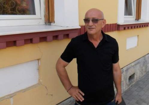 Padurarul Matei Nicolaie (Nichi Ardeal) a fost ales presedintele Comisiei Economice a CL Sebes! El voia 1,7 milioane de euro de la Primaria Sebes. Padurarul Matei Nicolaie (Nichi Ardeal) a fost ales presedintele Comisiei Economice a CL Sebes! El voia 1,7 milioane de euro de la Primaria Sebes.