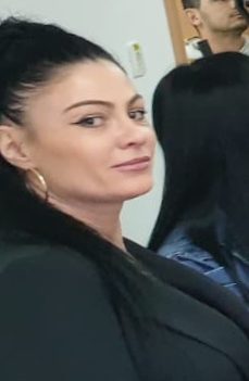Stomatologa Antonia Popa trateaza copiii, in primul cabinet stomatologic din Sebes finantat din bugetul local. Stomatologa Antonia Popa trateaza copiii, in primul cabinet stomatologic din Sebes finantat din bugetul local.