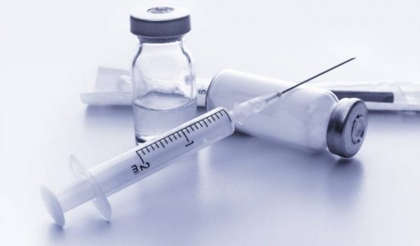 Alte 11.000 de doze de vaccin antigripal vor fi distribuite medicilor de familie din județul Alba Alte 11.000 de doze de vaccin antigripal vor fi distribuite medicilor de familie din județul Alba